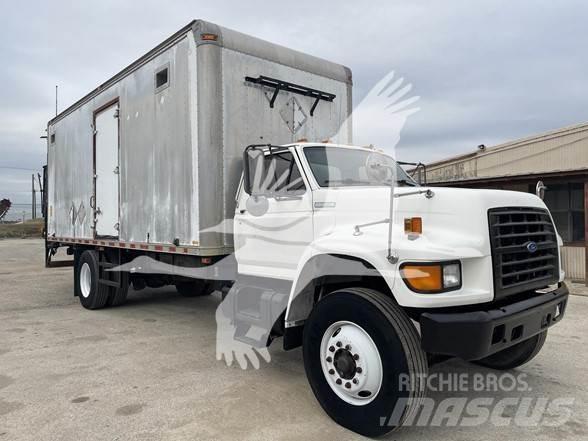 Ford F800 Anlegg - Annet