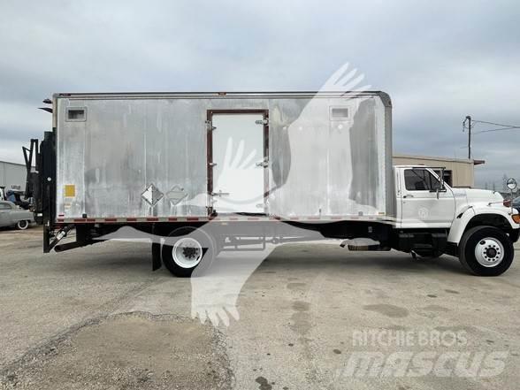Ford F800 Anlegg - Annet