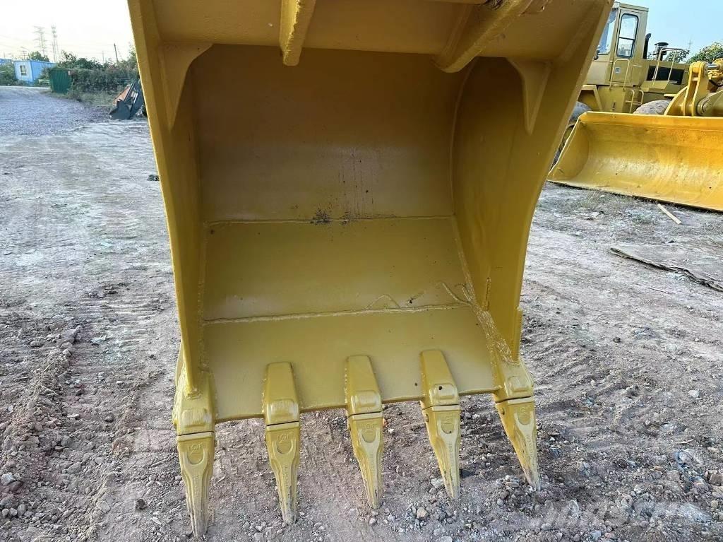 CAT 330 D L Beltegraver