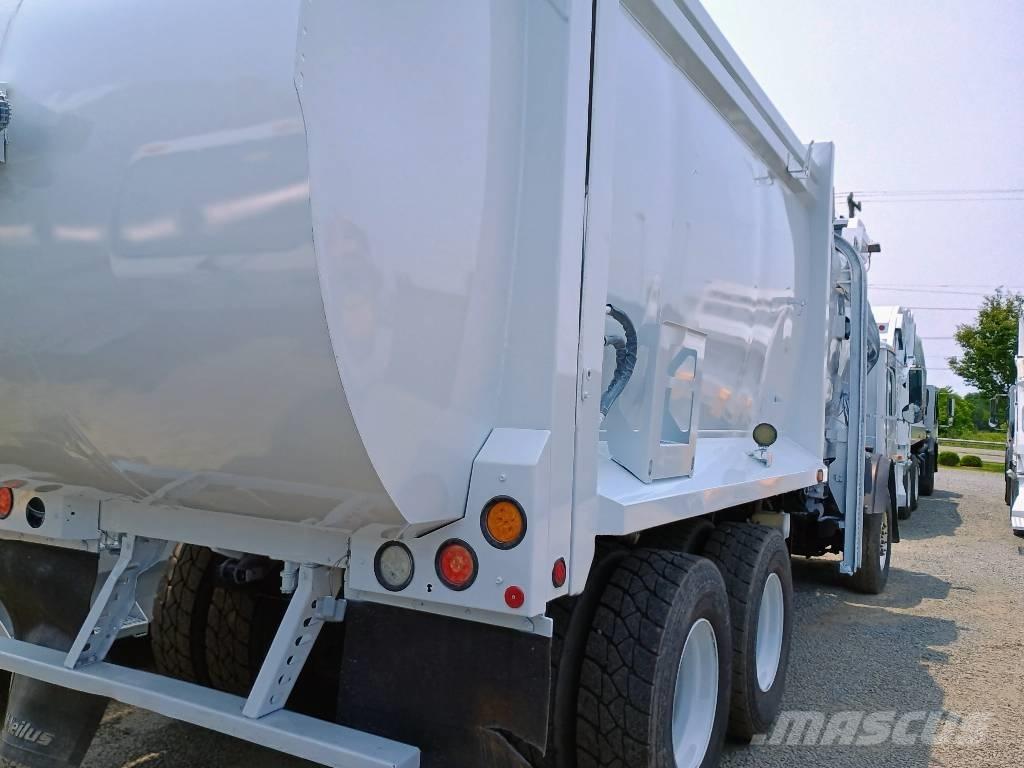 Mack LEU 613 Renovasjonsbil