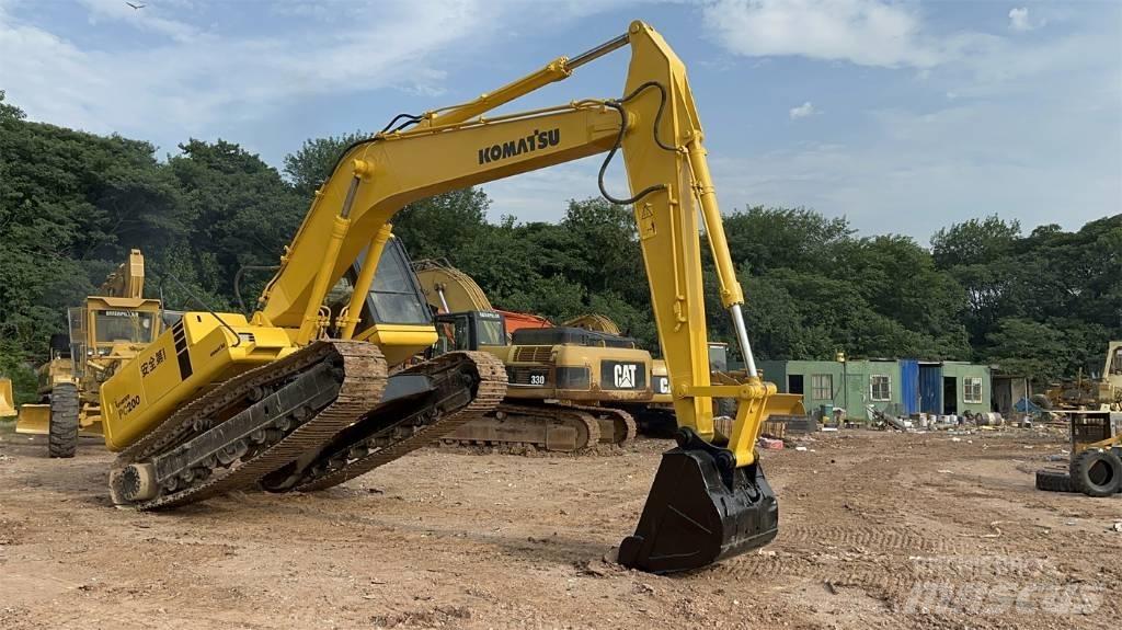 Komatsu PC 200 Beltegraver