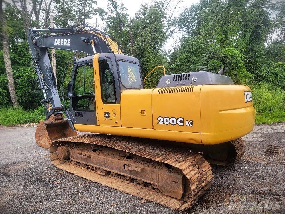 John Deere 200 C LC Beltegraver