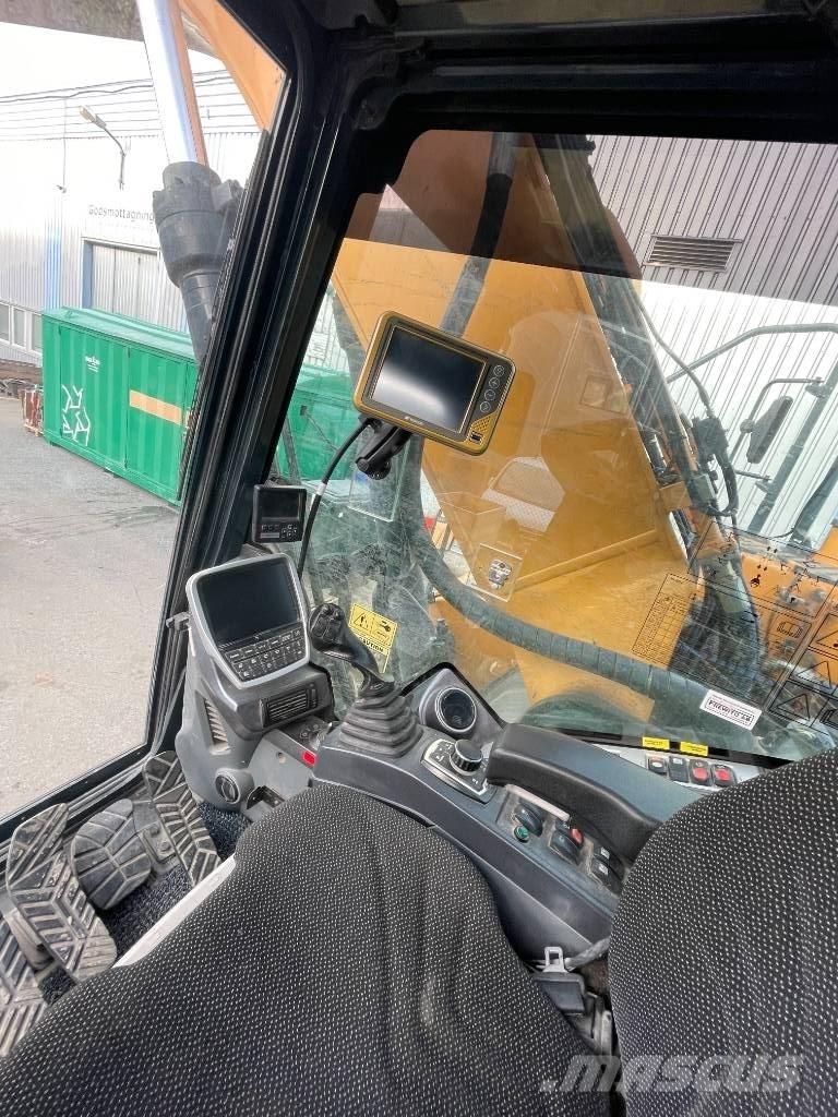 Hyundai HX 260 L Beltegraver