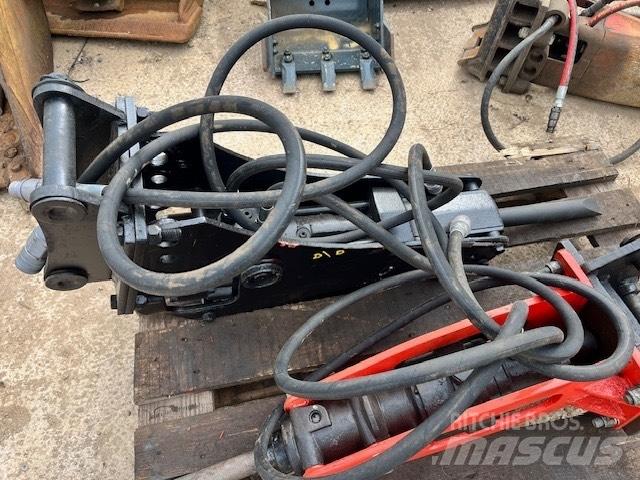 Rammer 111 Hydrauliske hammere