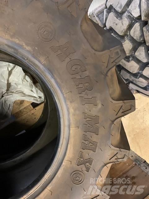Agrimax RT765 Dekk, hjul og felger