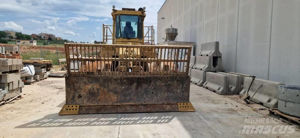 CAT 816B Avfallspresser