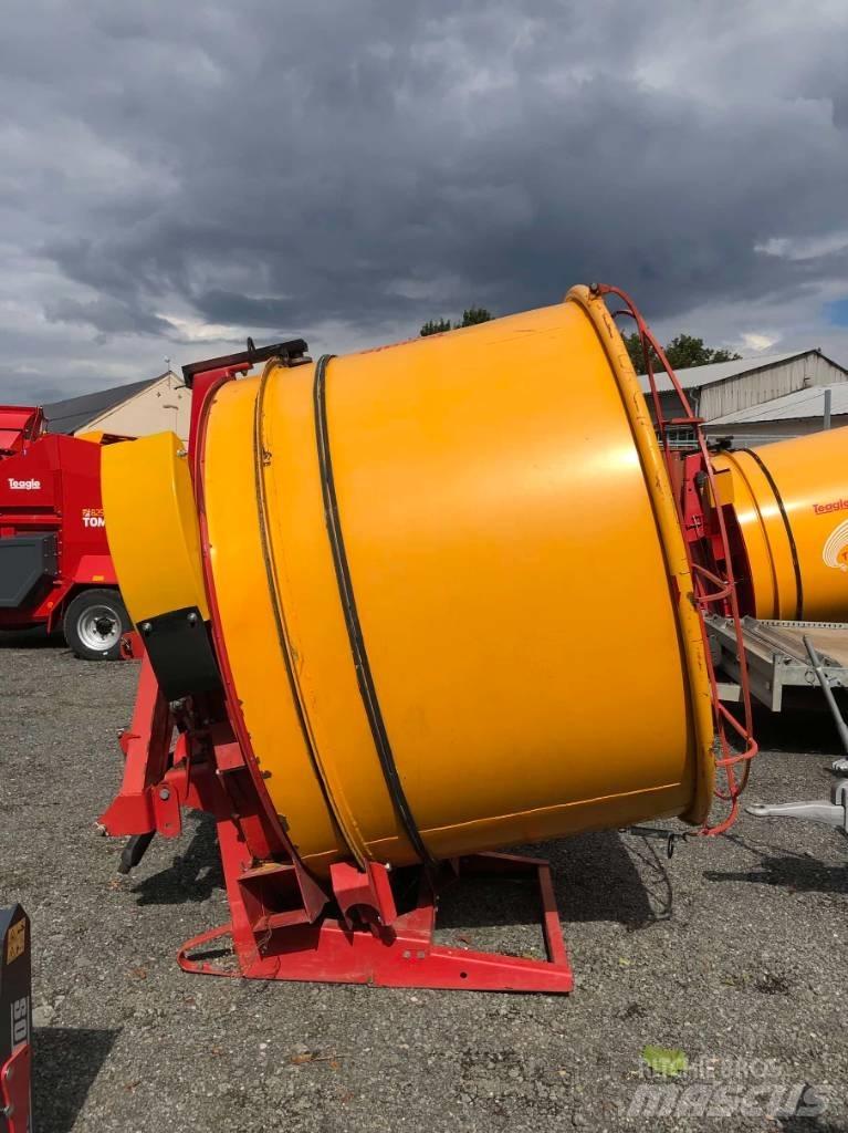 TEAGLE TOMAHAWK 5050 Rundballerivere, -kuttere og -utpakkere