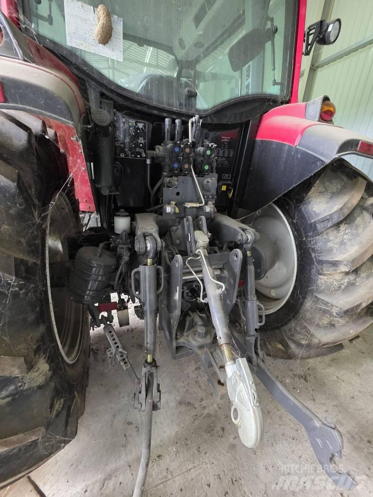 Valtra A 124 Traktorer