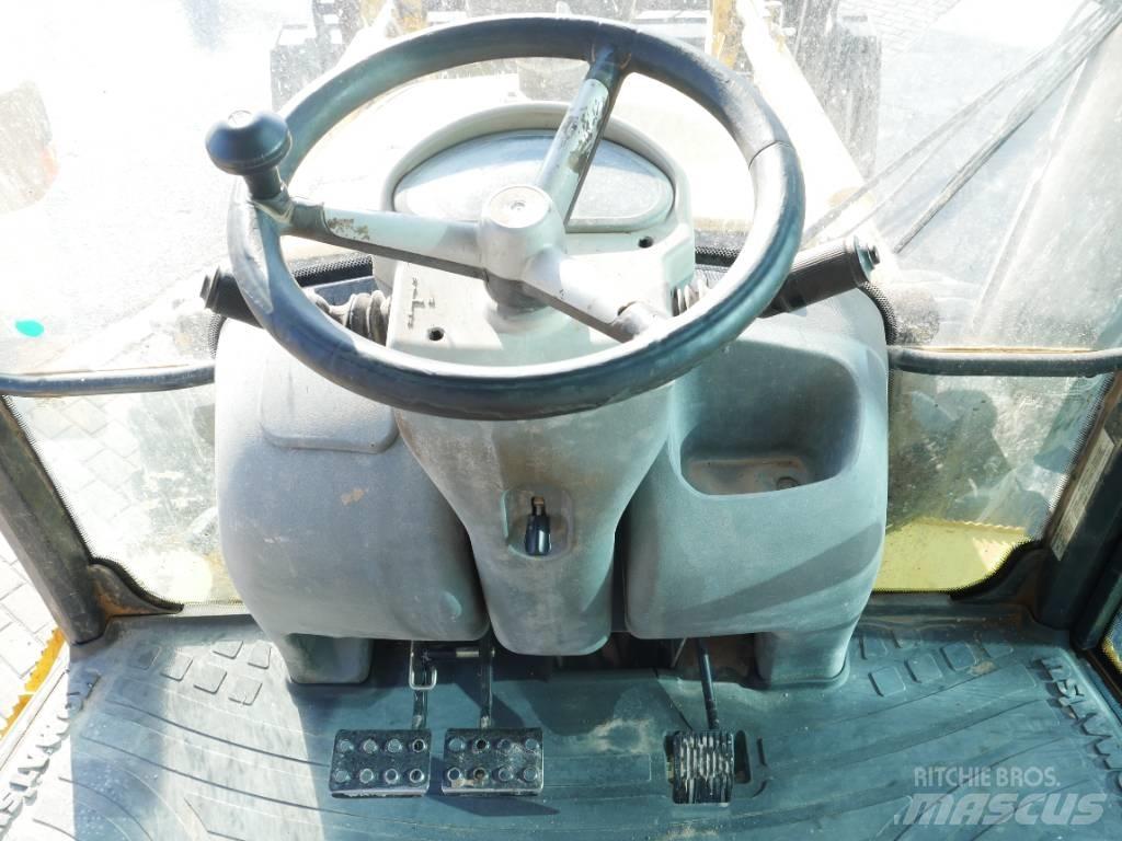 Komatsu WB 97 R-5 Traktorgravere