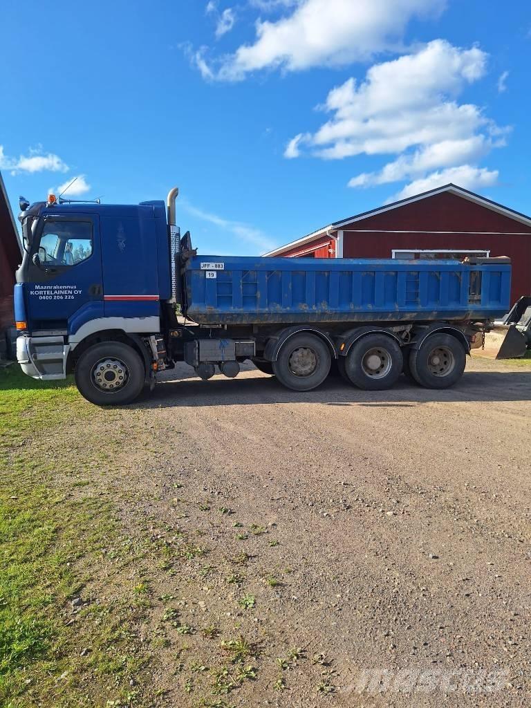 Sisu E12 Tippbil