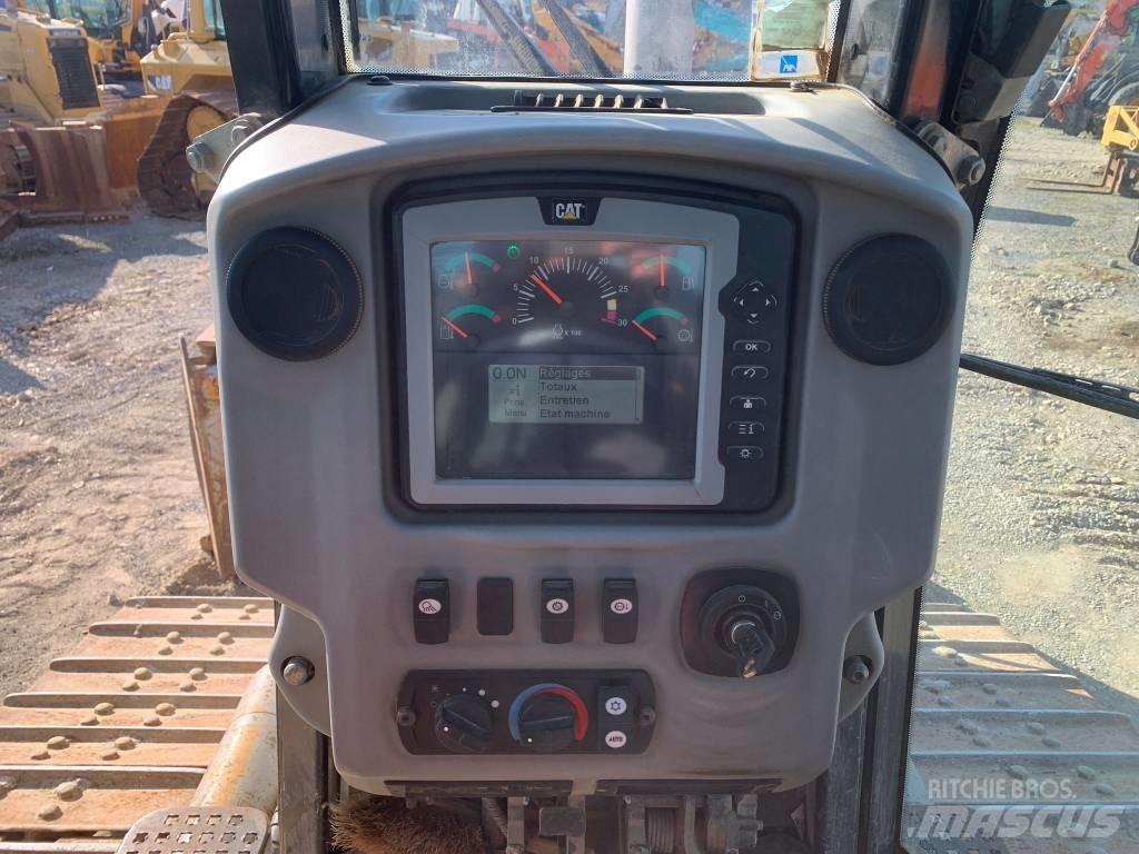 CAT D 6 N Dozere Beltegående