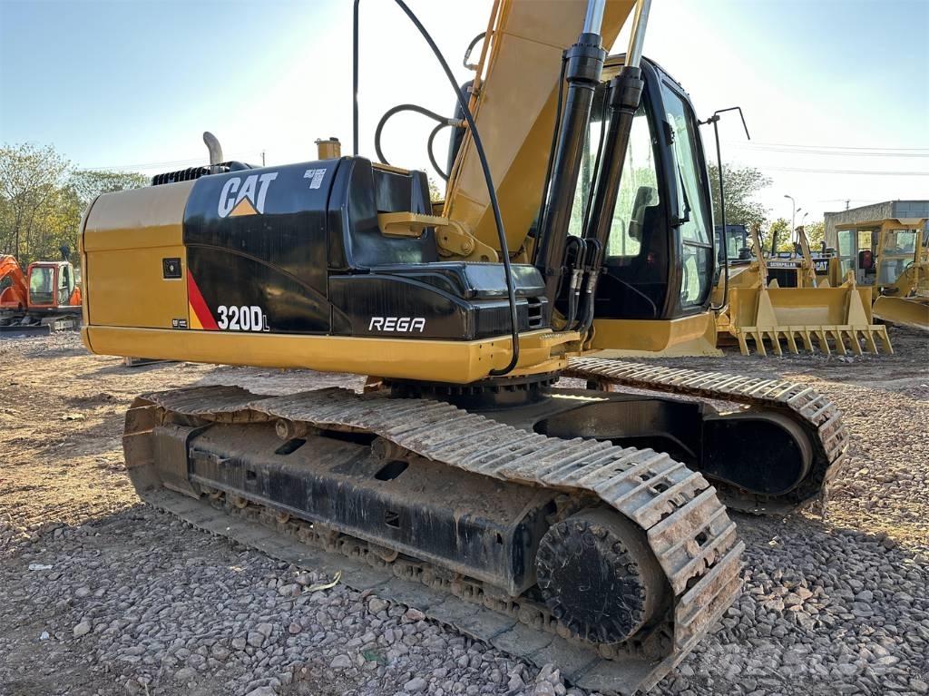 CAT 320DL Beltegraver