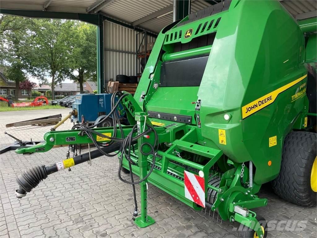 John Deere V451M Rundballepresser