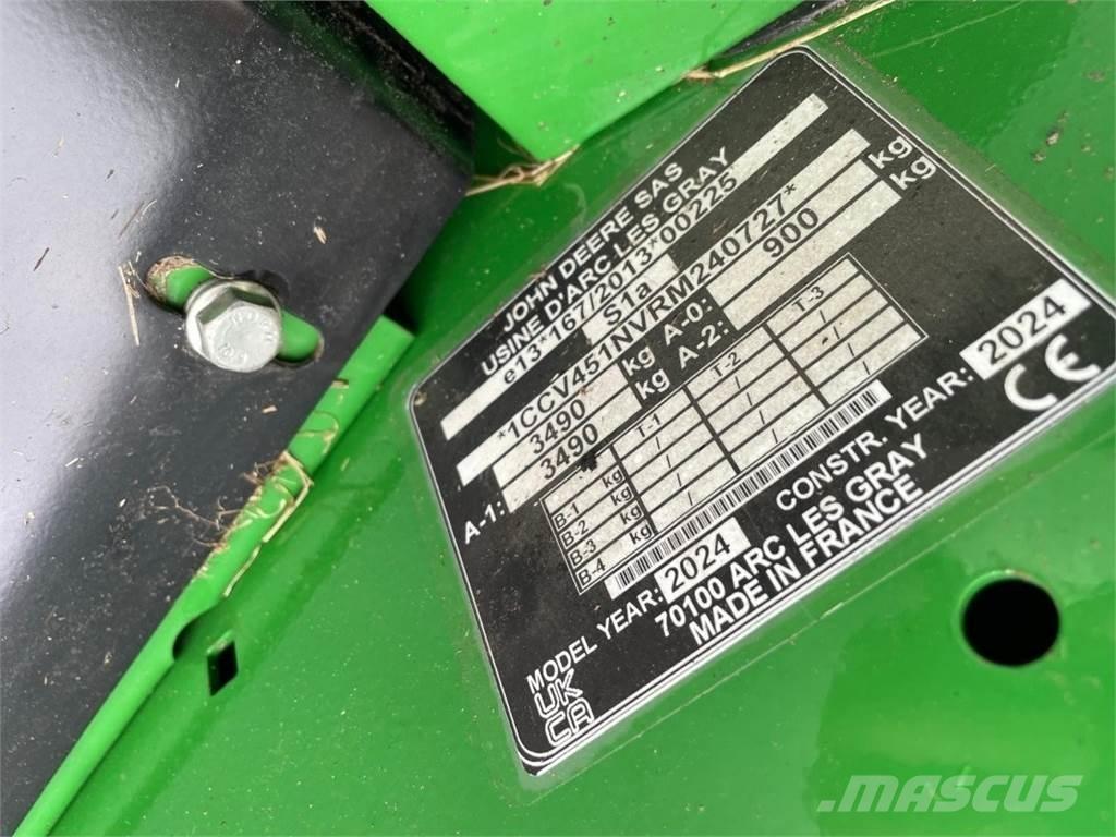 John Deere V451M Rundballepresser