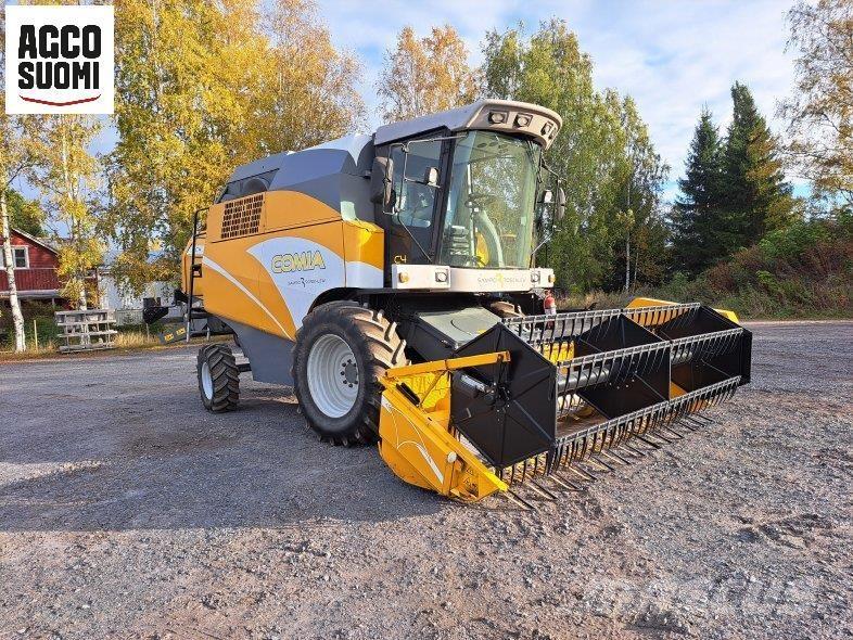 Sampo-Rosenlew C4 Skurtreskere