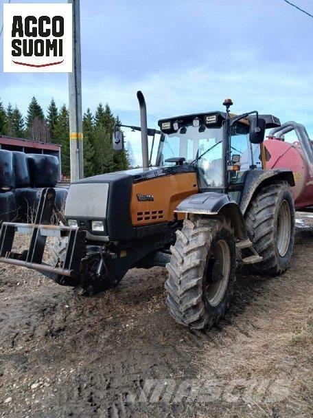 Valtra 8050 HITECH Traktorer
