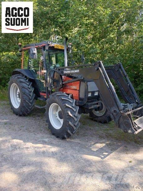 Valtra 900 Traktorer