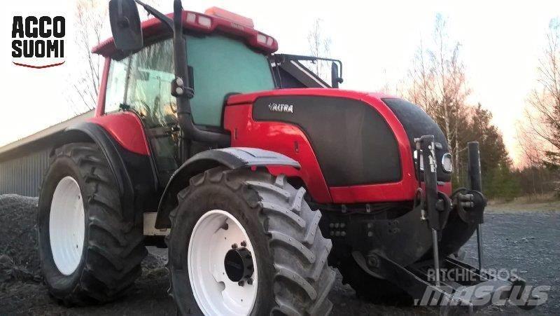 Valtra M130 Traktorer