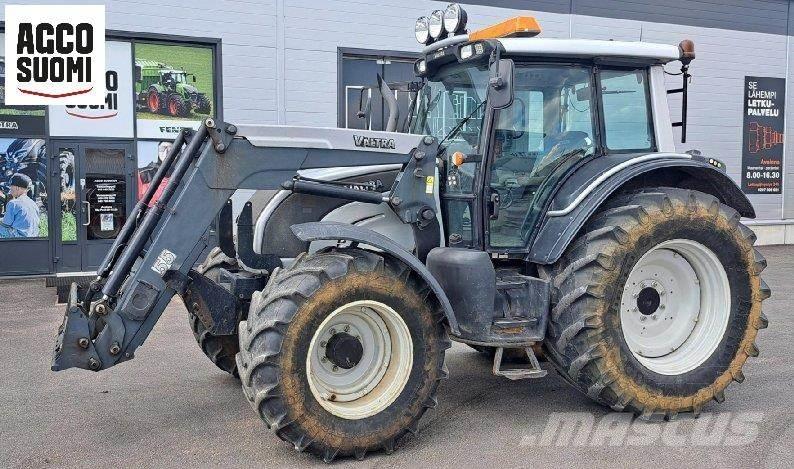 Valtra N141 A Traktorer