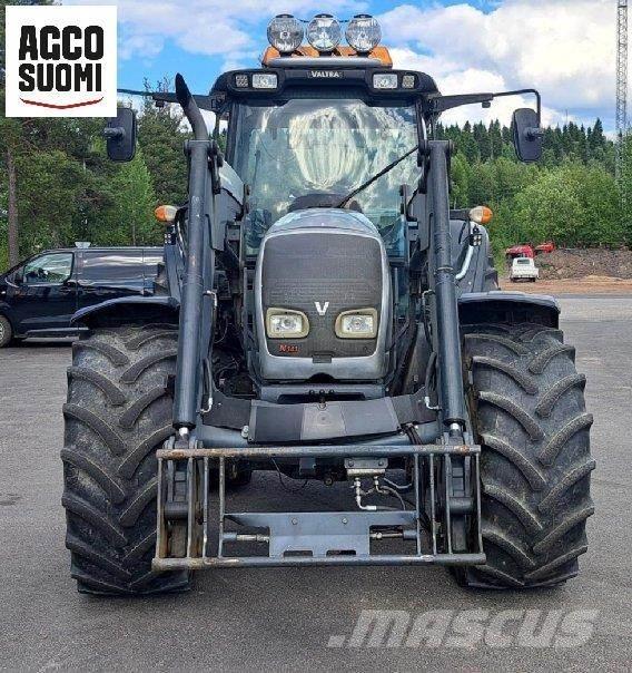 Valtra N141 A Traktorer
