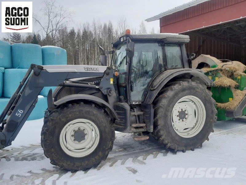 Valtra N141 H Traktorer