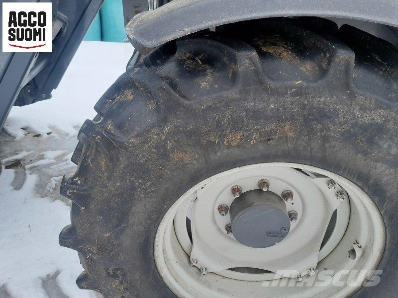 Valtra N141 H Traktorer