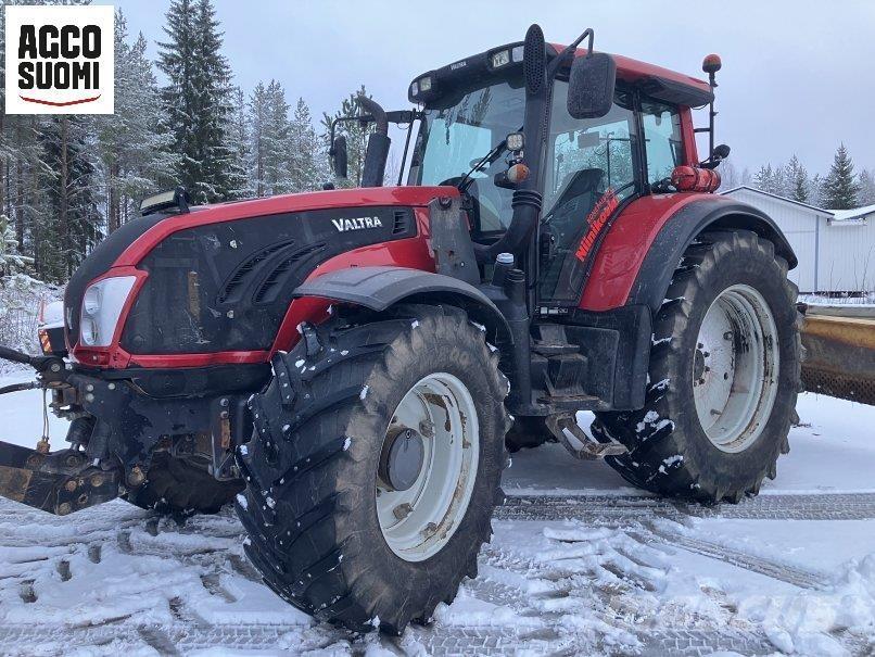 Valtra T163 VERSU Traktorer