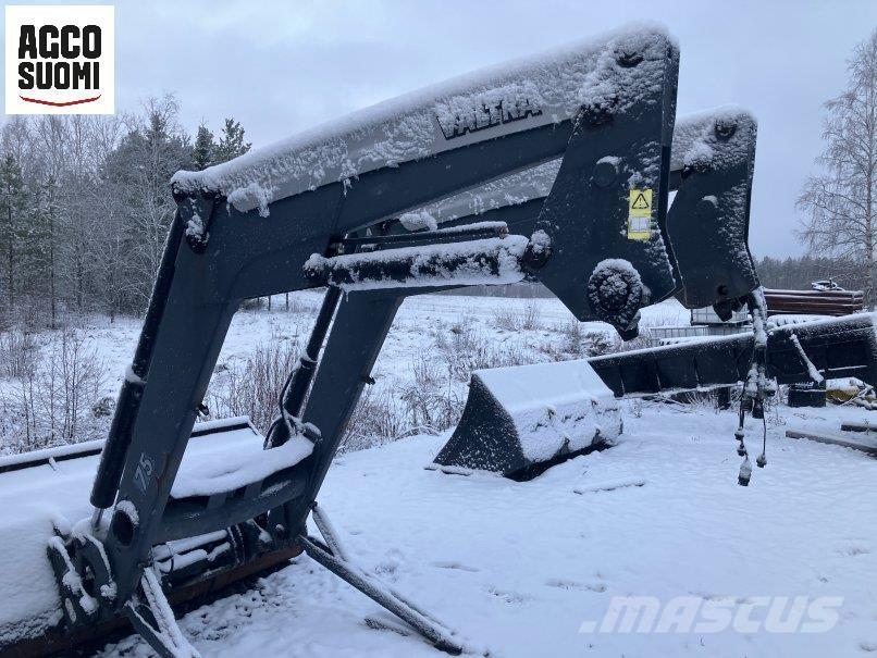 Valtra T163 VERSU Traktorer