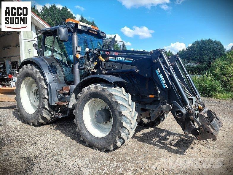 Valtra T213 VERSU Traktorer