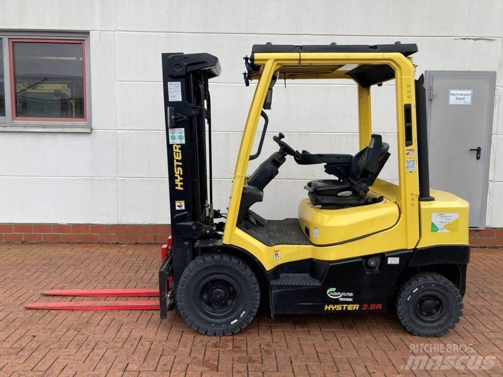 Hyster H 2.5A Diesel Trucker