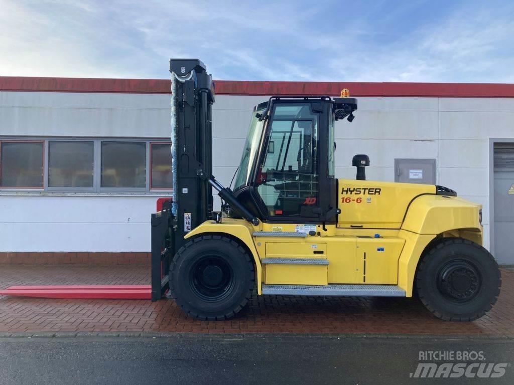Hyster H16XD6 Diesel Trucker