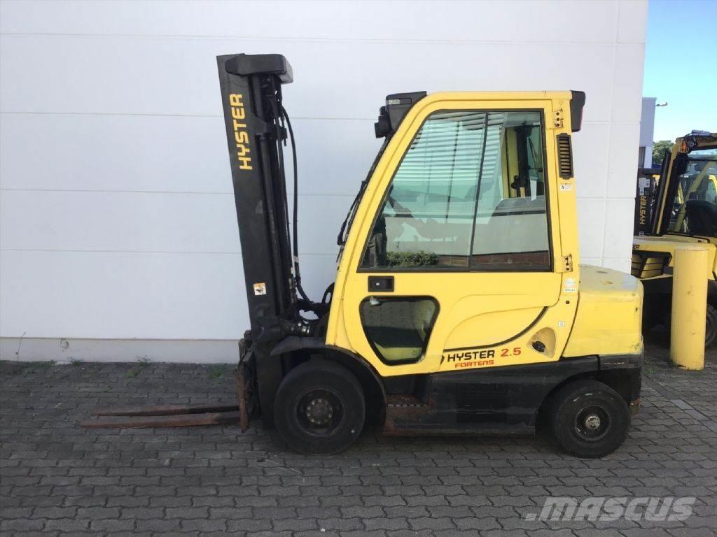 Hyster H2.50 FT Diesel Trucker