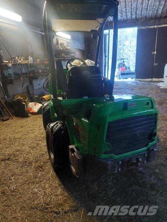 Avant 530 Kompaktlaster