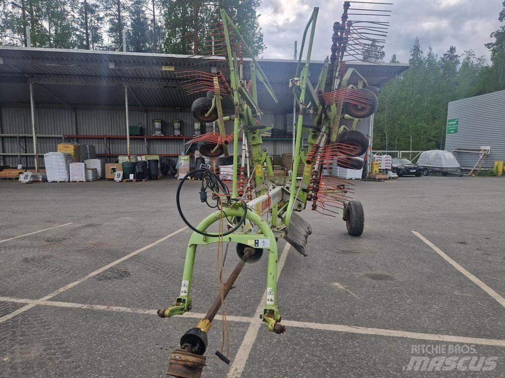 CLAAS 680 Raker og høyvendere