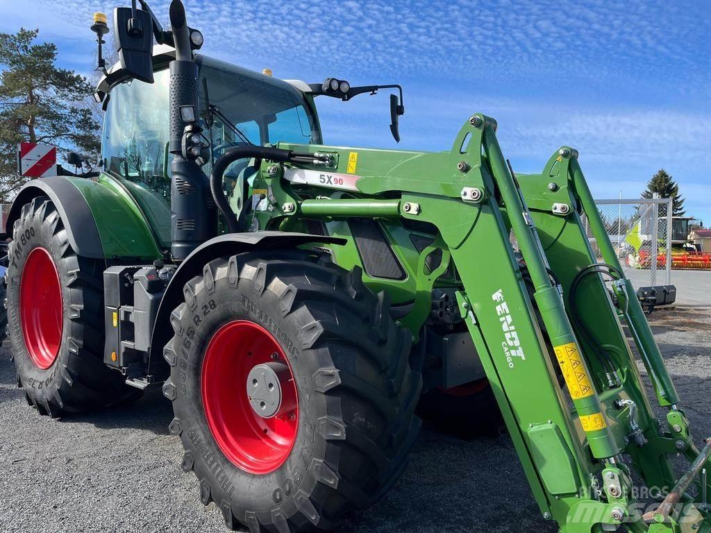 Fendt 718 Traktorer