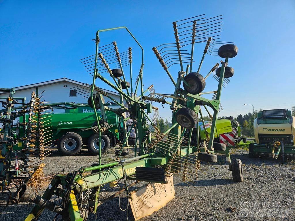 Krone 900 Raker og høyvendere