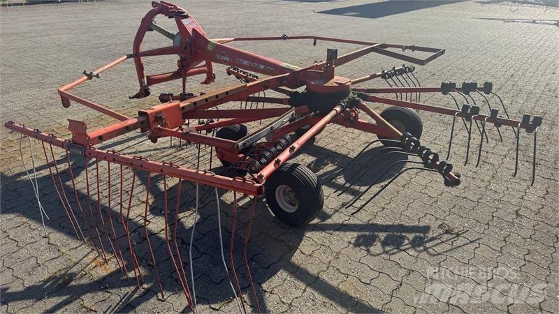 Kuhn GA300GM Raker og høyvendere