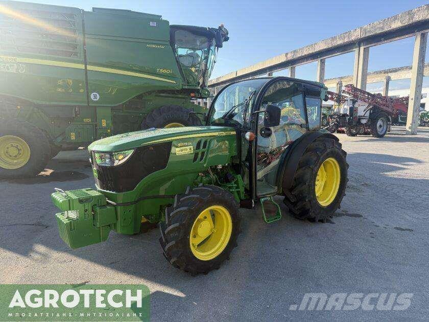 John Deere 5075 GL Traktorer