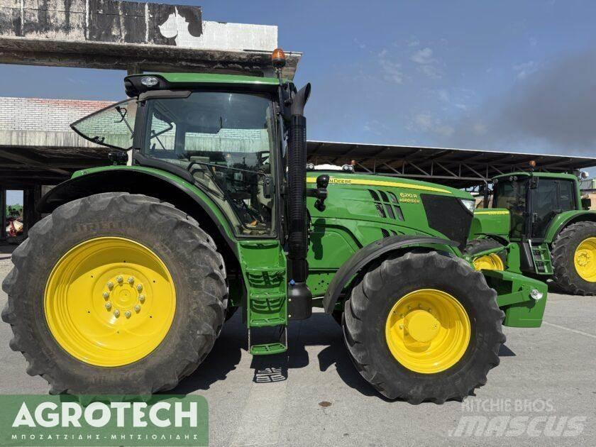 John Deere 6210R Traktorer