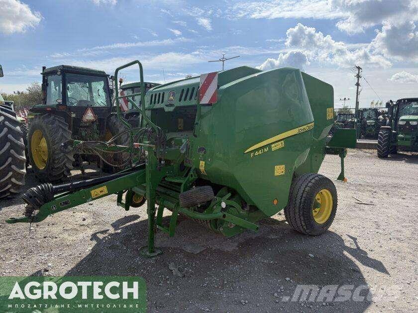 John Deere F441M Rundballepresser