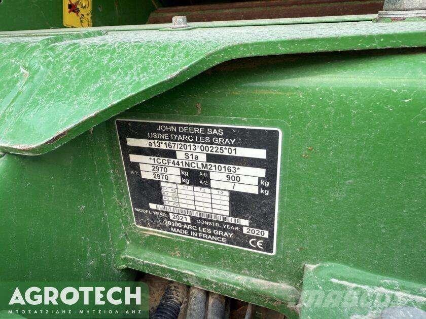 John Deere F441M Rundballepresser