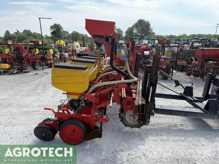 MaterMacc MS 8100 Traktorer