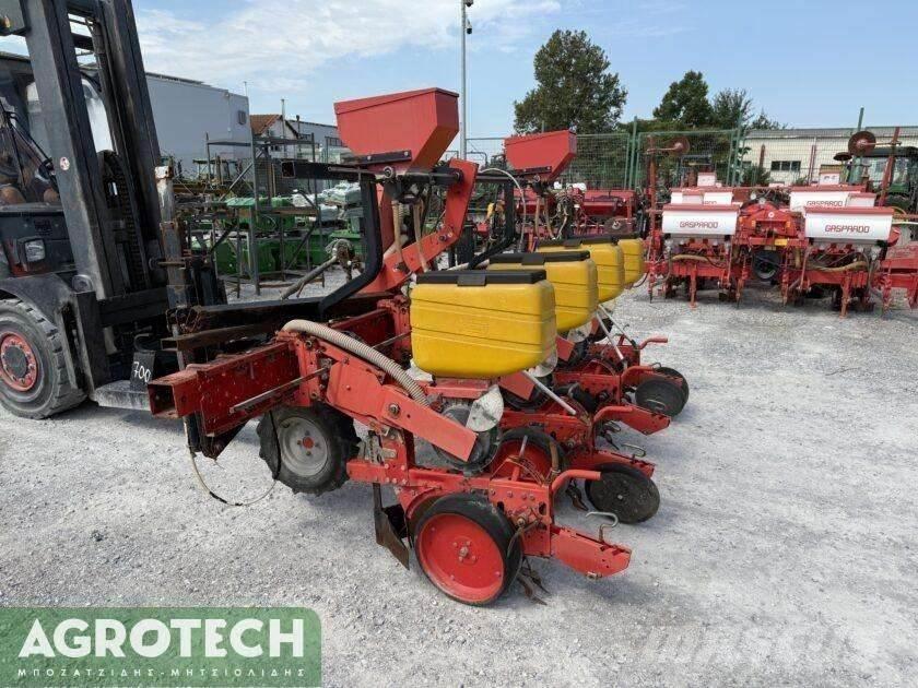 MaterMacc MS 8100 Traktorer