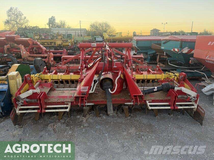 Pöttinger  Traktorer