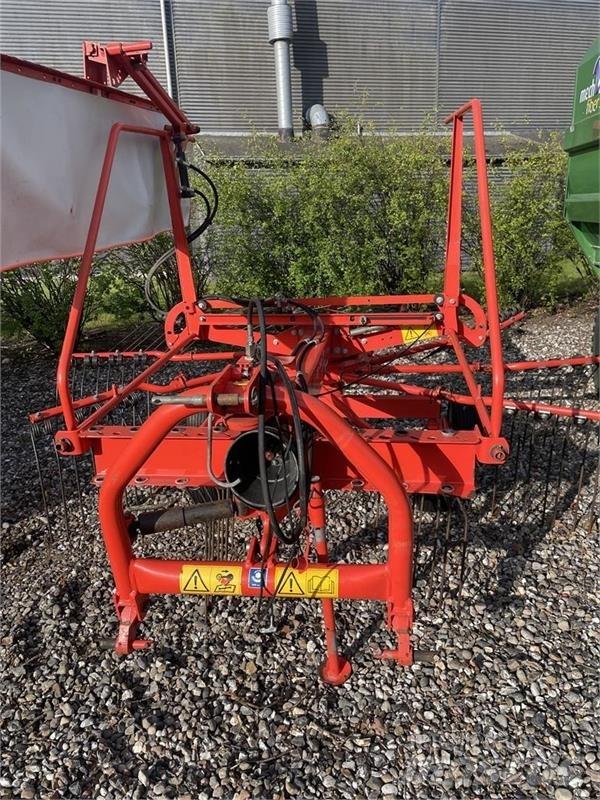 Kuhn GA4121GM Raker og høyvendere