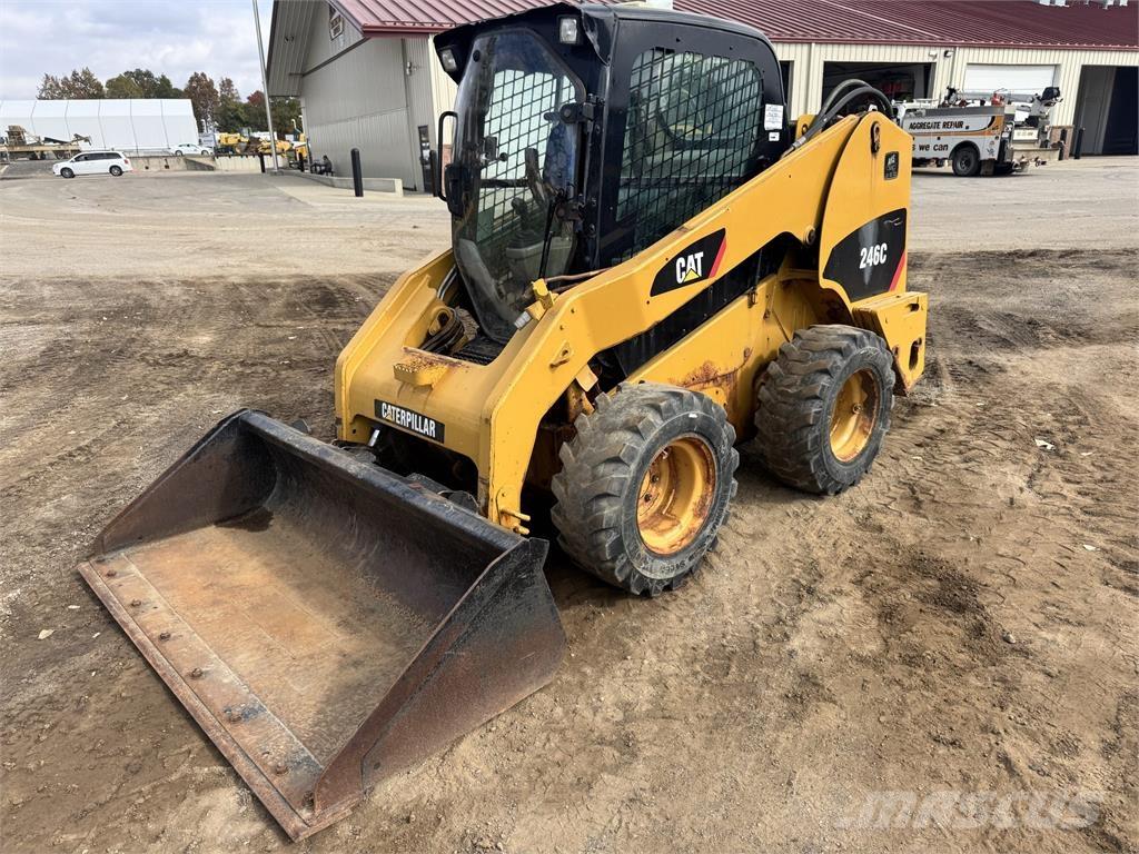CAT 246C Kompaktlastere