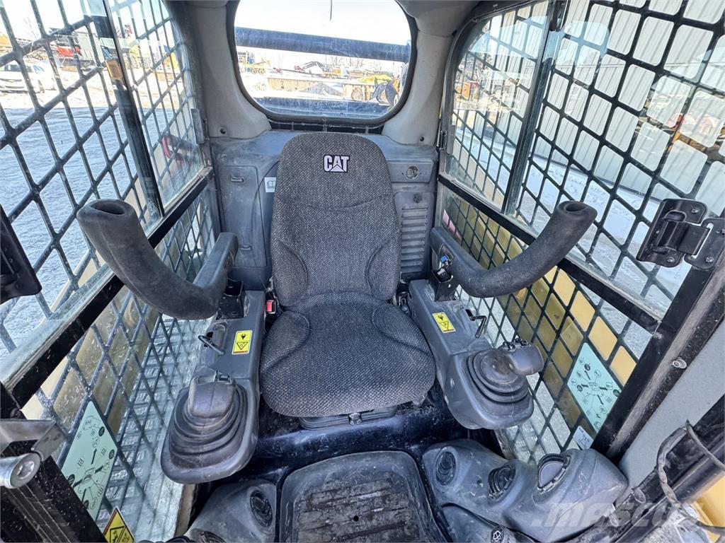 CAT 257D Kompaktlastere