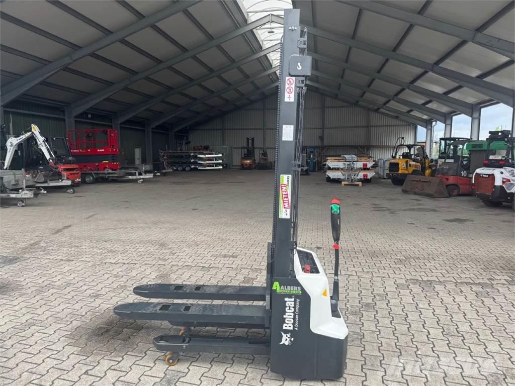 Bobcat LSM12N-7 i Ledestablere