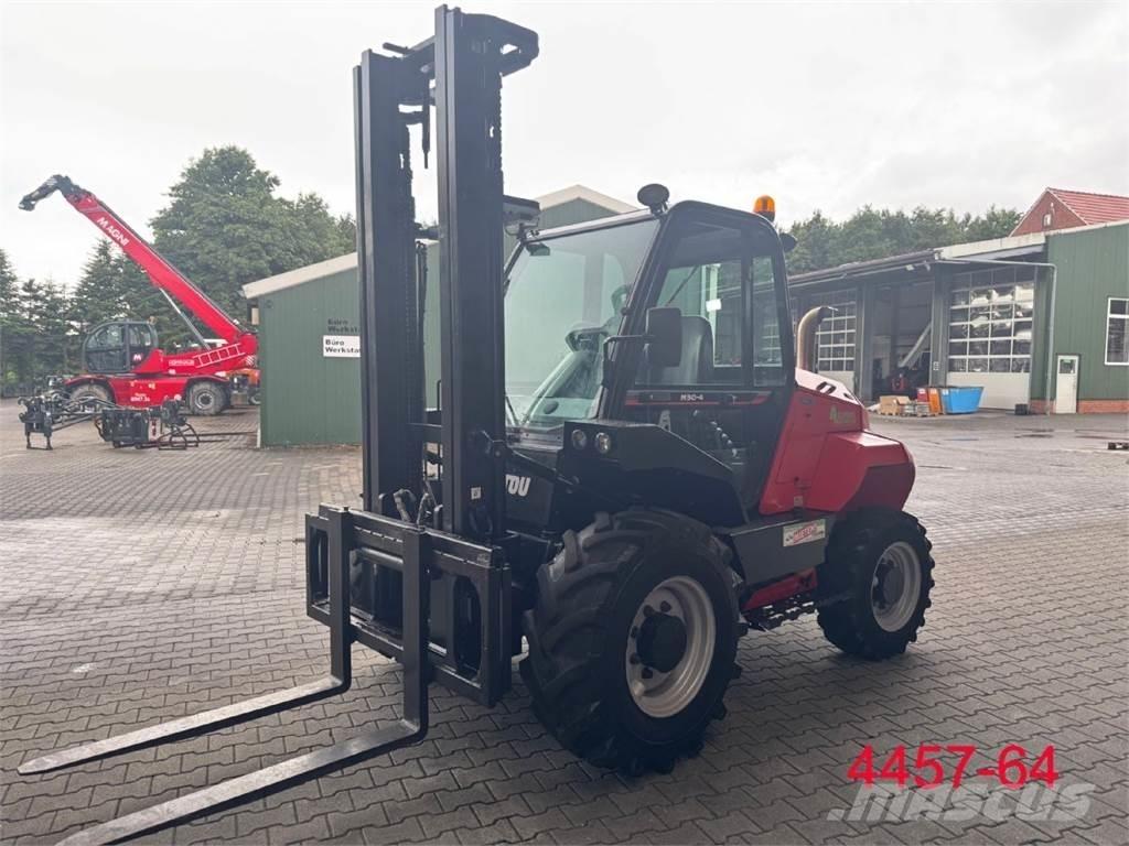 Manitou M 30 - 4 Terrenggående gaffeltruck