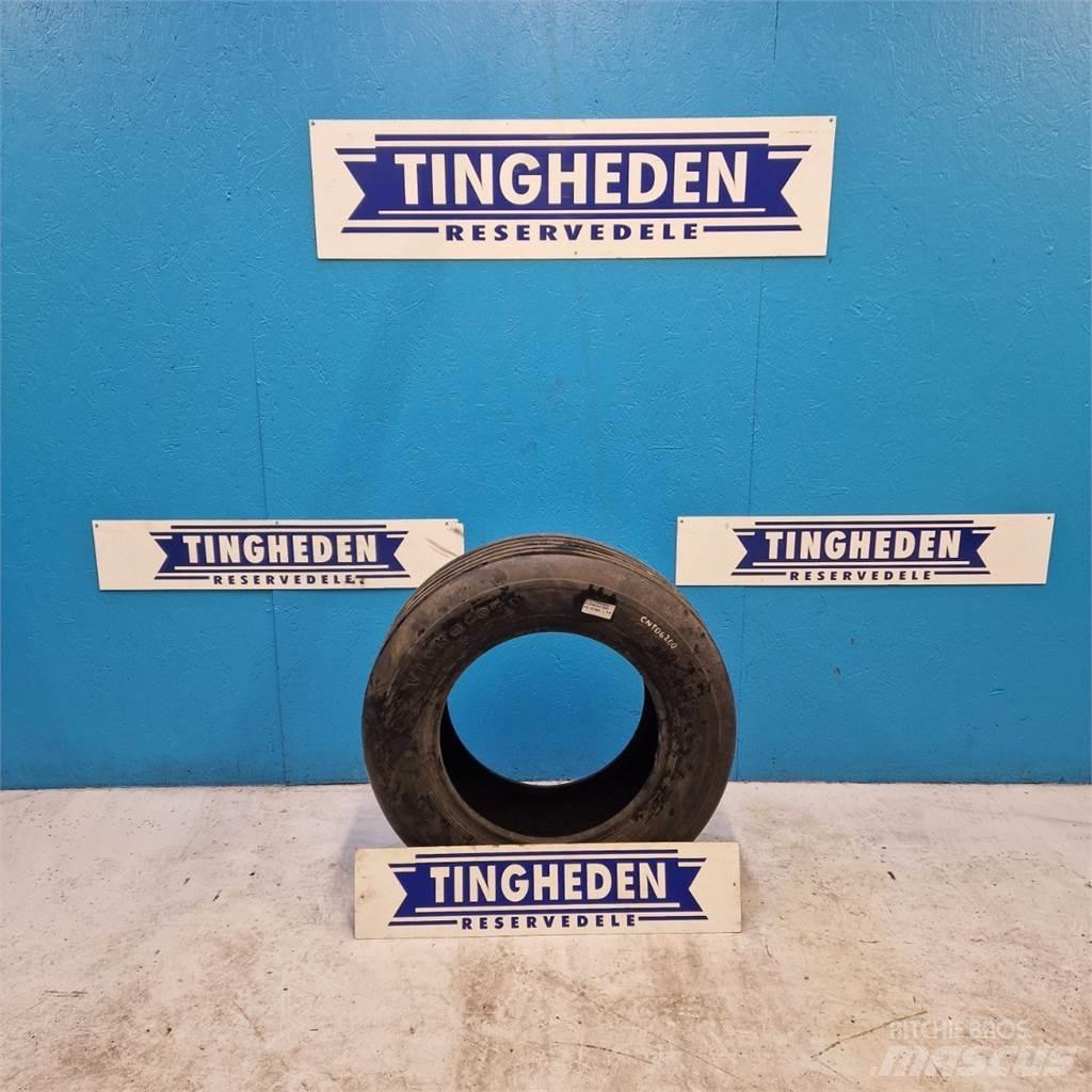  10.5/80-18 Dekk, hjul og felger